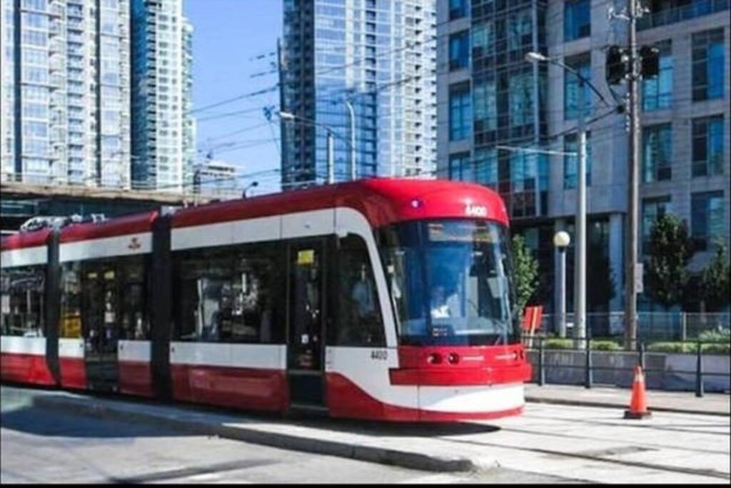 Luxury 2Br Toronto Downtown Condo W/ Cn Tower View エクステリア 写真